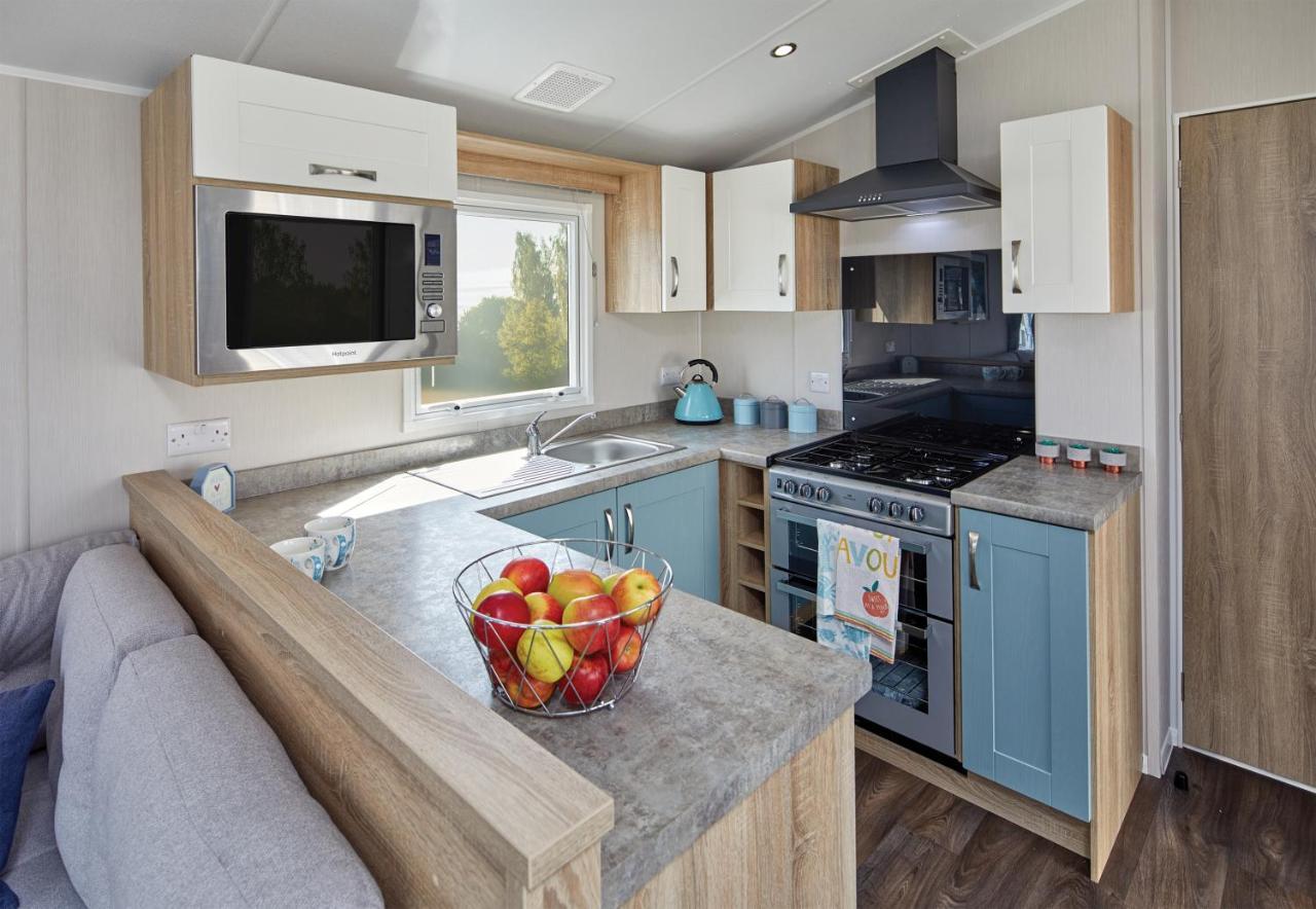 Cardigan Bay Holiday Park Екстер'єр фото