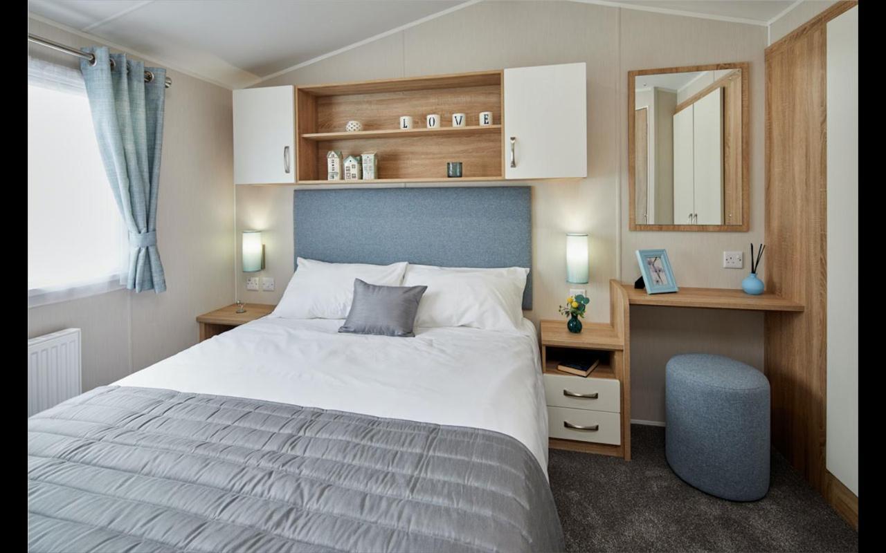 Cardigan Bay Holiday Park Екстер'єр фото