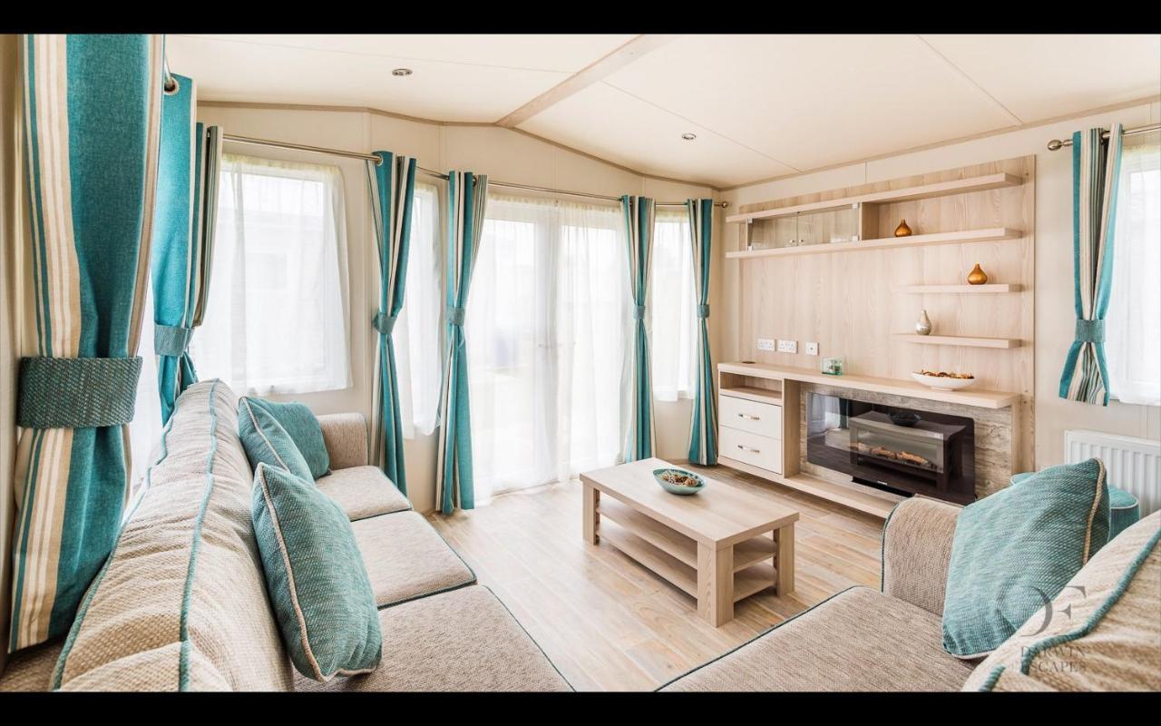 Cardigan Bay Holiday Park Екстер'єр фото