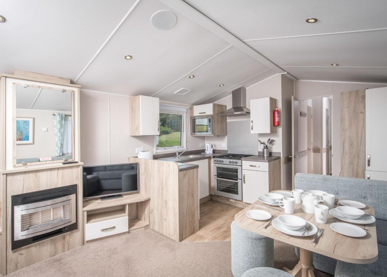 Cardigan Bay Holiday Park Екстер'єр фото