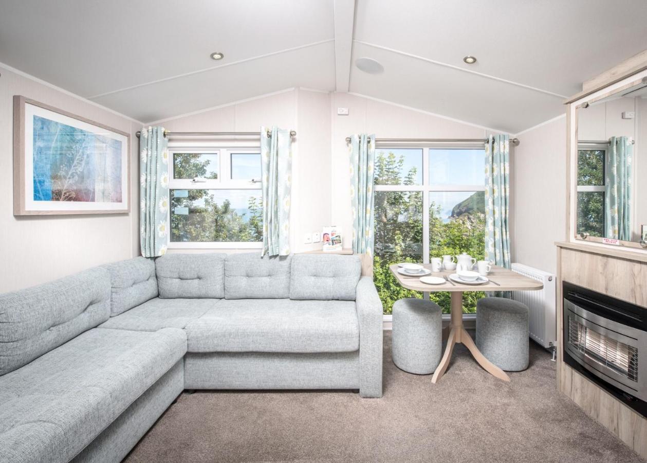 Cardigan Bay Holiday Park Екстер'єр фото