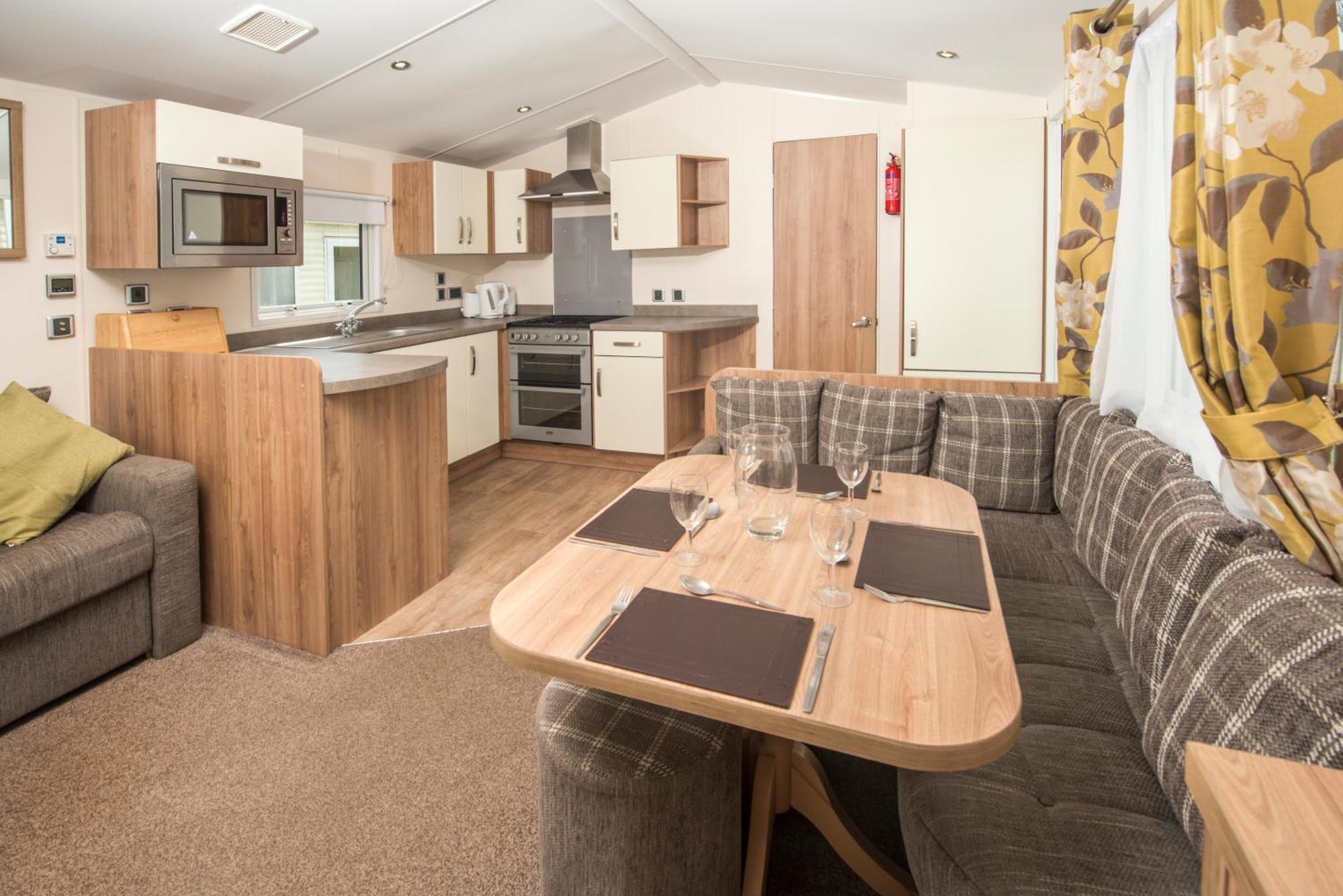Cardigan Bay Holiday Park Екстер'єр фото