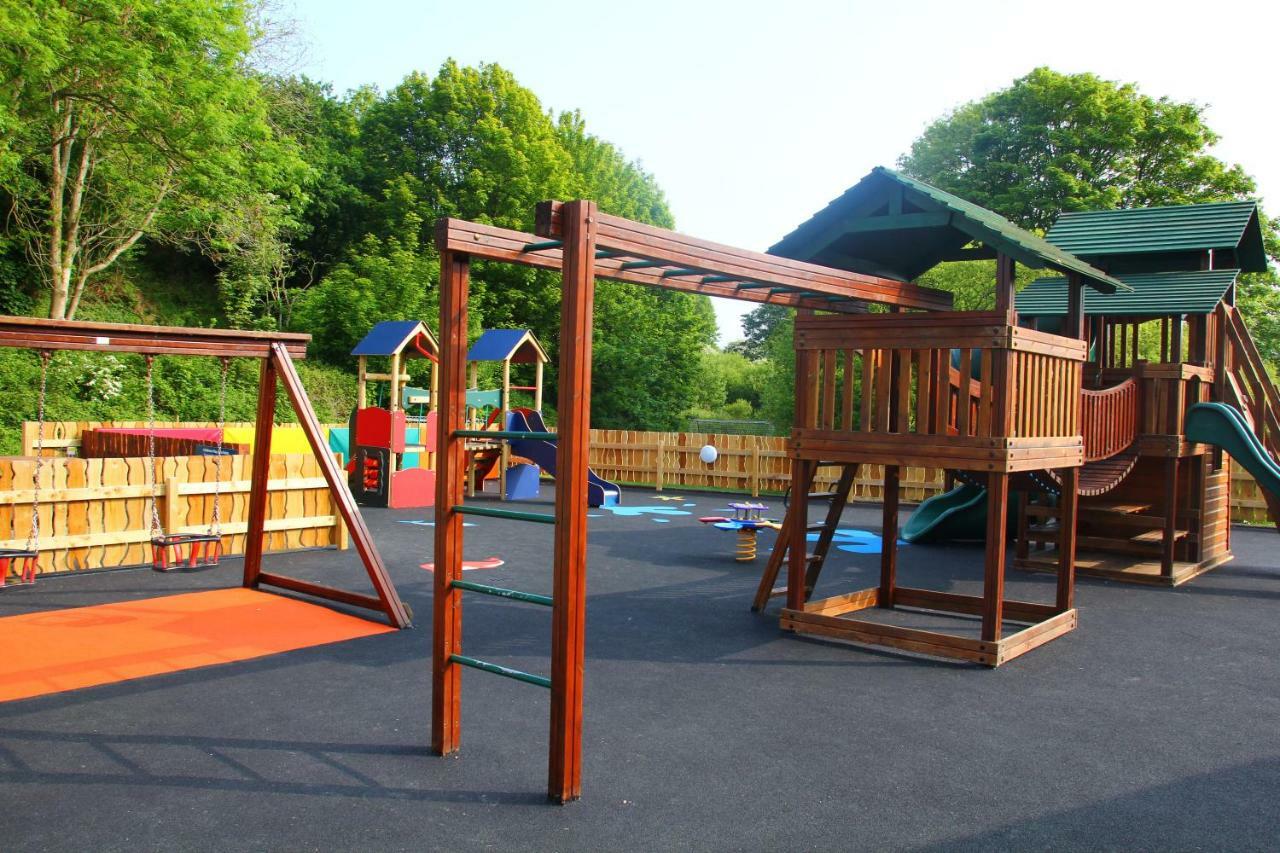 Cardigan Bay Holiday Park Екстер'єр фото